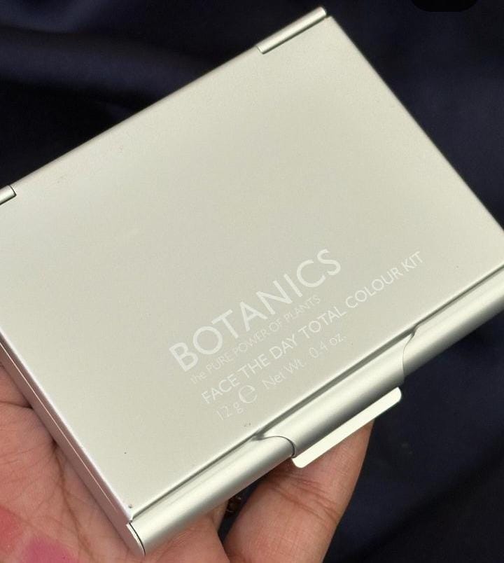 Makeup kit Botanics