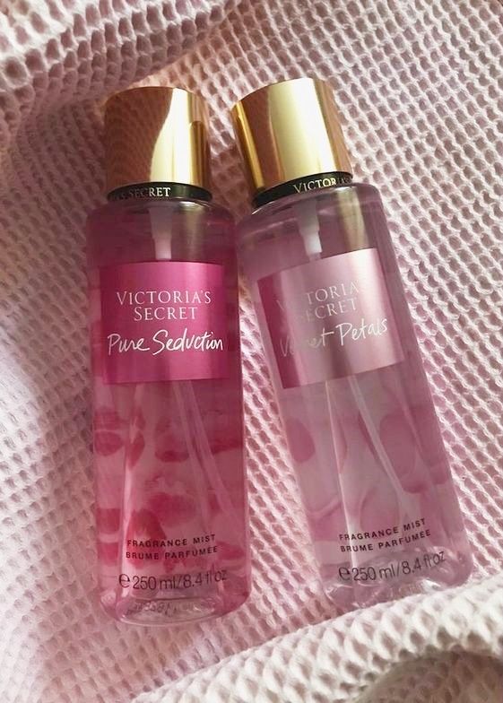 Victoria’s Secret Velvet Petals Frosted Body Mist – 250ml