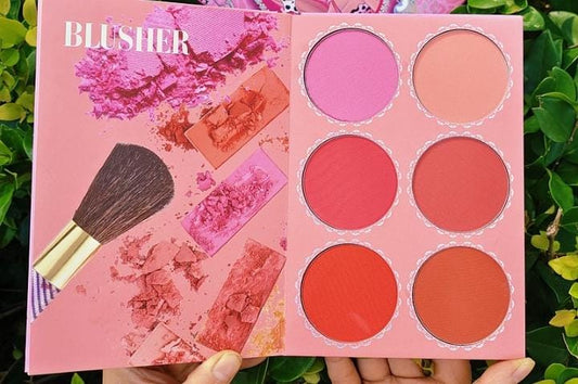 Blush on pallet